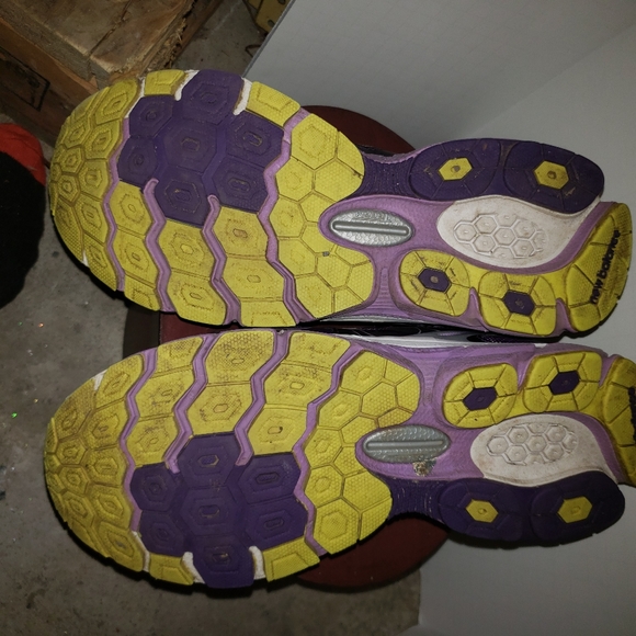 New balance running shoes - Picture 3 of 4